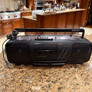 SONY CFS -D30 boombox with mega bass